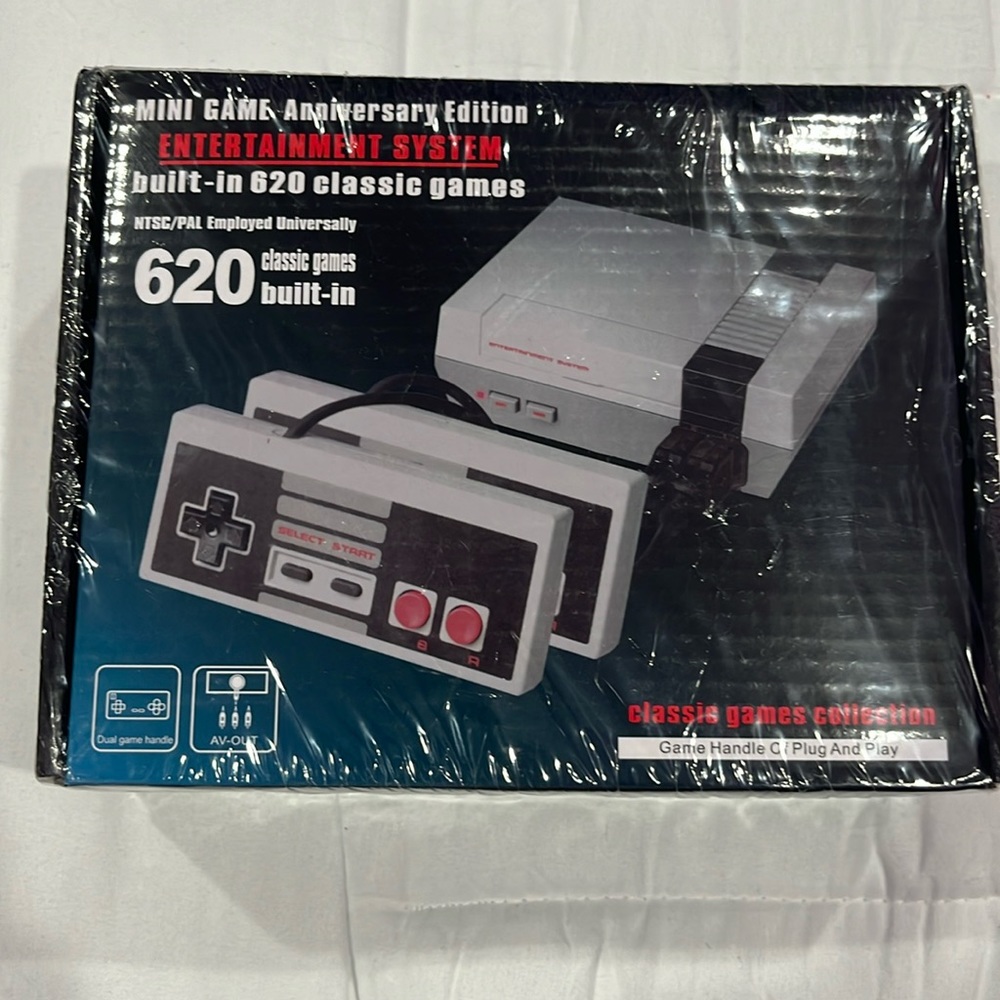 Classic Mini Retro Gaming Console (Brand new with out tags)